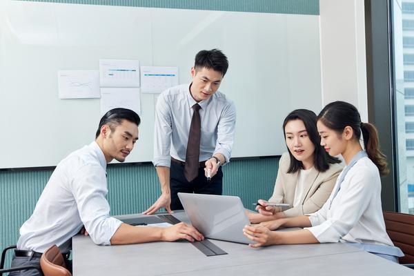 《营销团队培训计划表模板：提升团队素质，助力企业》图1