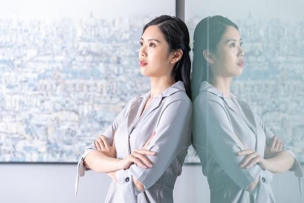 创新思维的思路新颖吗英语：一种不同寻常的思考方式图1