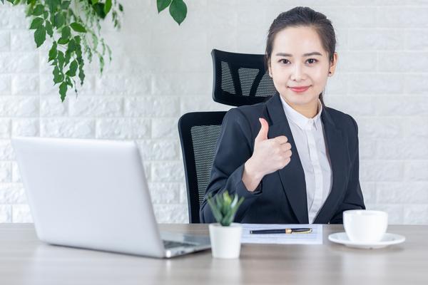 《浪漫婚礼：夫妻两人共同步入幸福人生的新篇章》图1