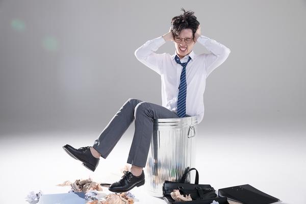 旅游企业债务压力分析论文：法律视角下的风险防范与应对策略 图2