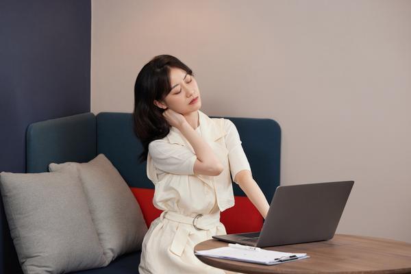 职场女性在家庭与事业之间的平衡：如何应对不同关系问题 图2