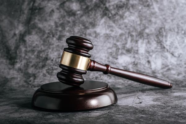《公司债权人能代表公司起诉吗：法律规定的探讨》图1