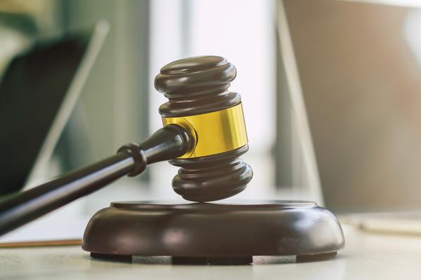 民间借贷审判员：独立判断，公正裁决图1