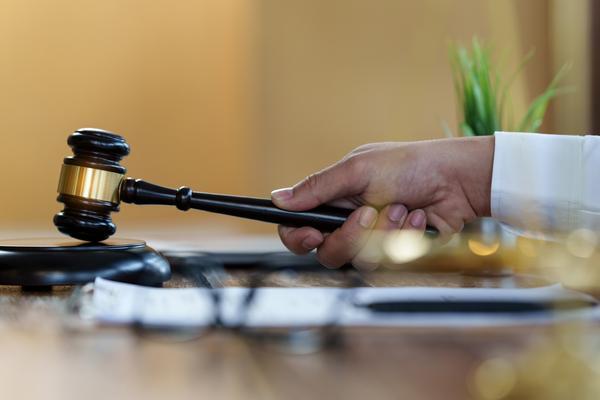 刑事案件中警察因操作不当造成证据缺失，案件侦破受阻图1