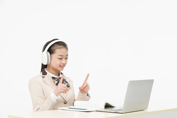 《儿童电影里的家庭故事：温馨的表现与深刻的教育》 图2