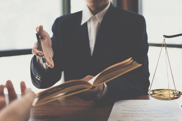 《债务人违约如何认定：分析我国相关法律法规及实践经验》 图1