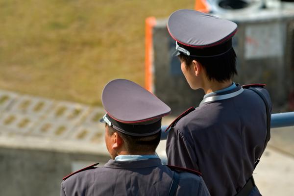 如何判断民间借贷行为是否构成犯罪：一个全面分析 图1