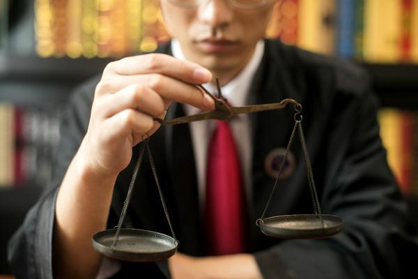 个人债务律师：专业解析及法律服务指南 图2