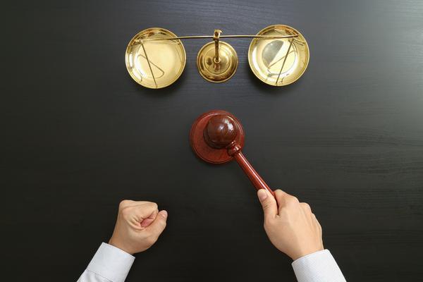 刑辩律师价格：影响因素、收费范围及法律服务价值探析 图1