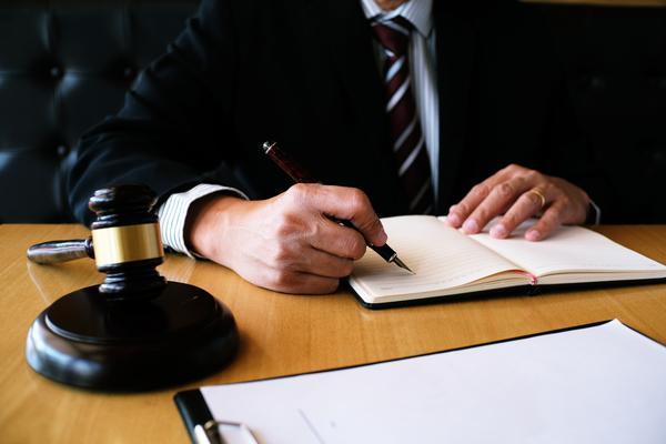 河源个人债务咨询费用：法律服务与合规管理的深度解析 图1