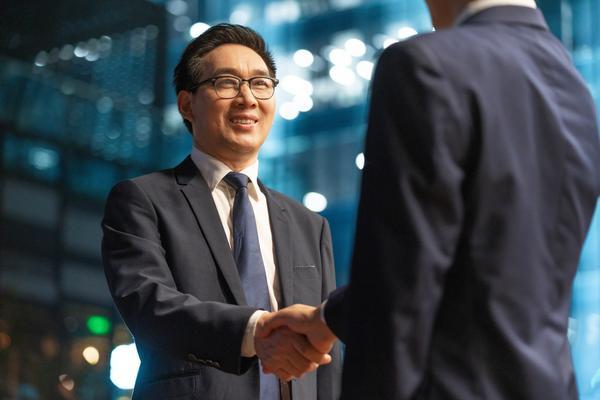 工资争议仲裁标准|劳动关系认定与工伤赔偿实务解析 图2