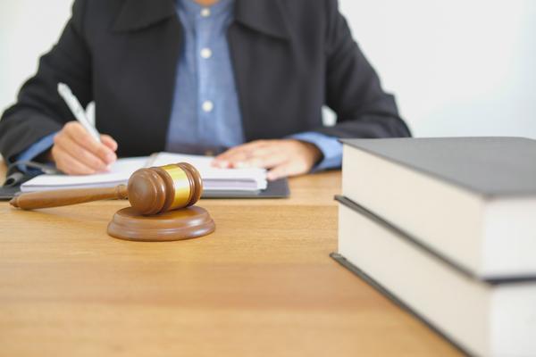 在线民间借贷律师收费标准|解析与实务操作指南 图2