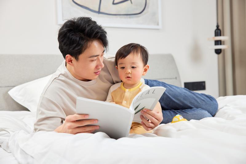 《单亲妈妈独立养家：负担重重背后的坚韧与爱》 图2