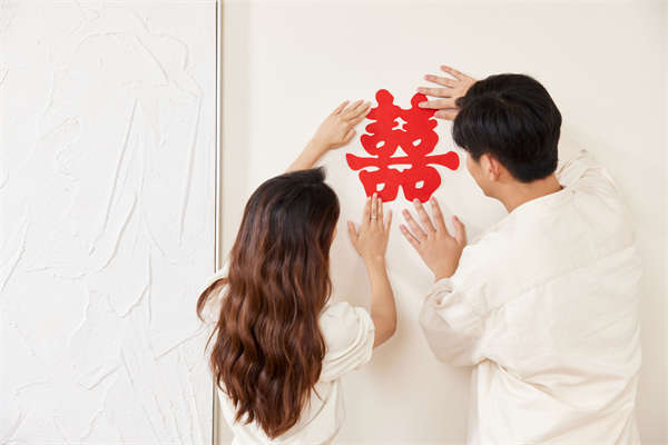 《举办盛大婚礼 浪漫满溢的幸福时刻》 图2