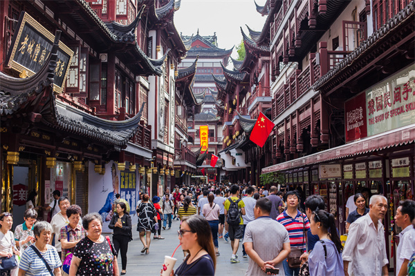 《旅游品牌策划案例分享：打造独特体验，吸引游客心灵》图1
